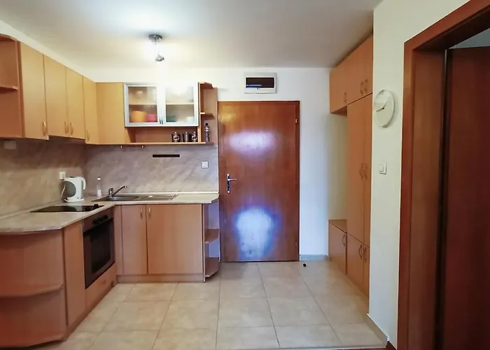 Apartment Lara's Cosy 200 M From Lift