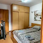 Lara's Cosy 200 M From Lift 公寓 班斯科